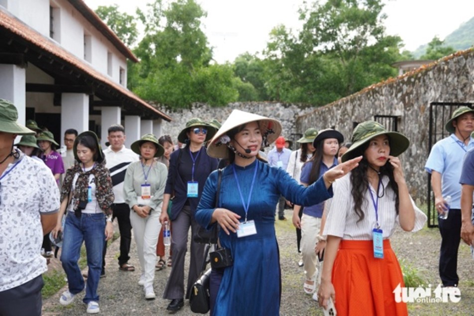 The tourism authority in Con Dao seeks to trial the use of renewable energy at local resorts and tourist sites.